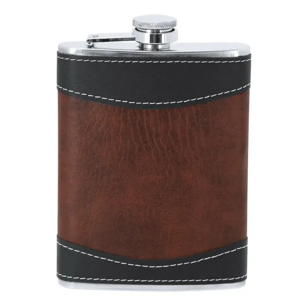 Gift set, hip flask 175 ml, cup 30 ml, chess, playing cards and dice beige  Gift set, hip flask 175 ml, cup 30 ml, chess, playing cards and dice beige