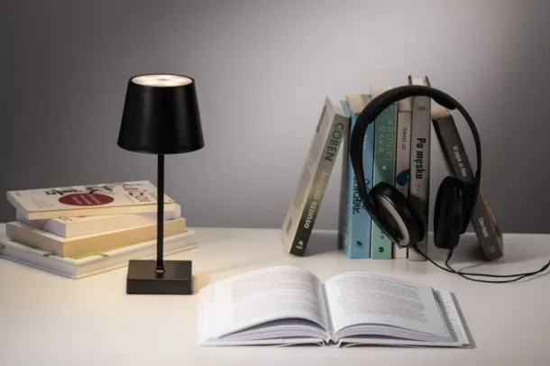 VIDIA Office lamp Crna