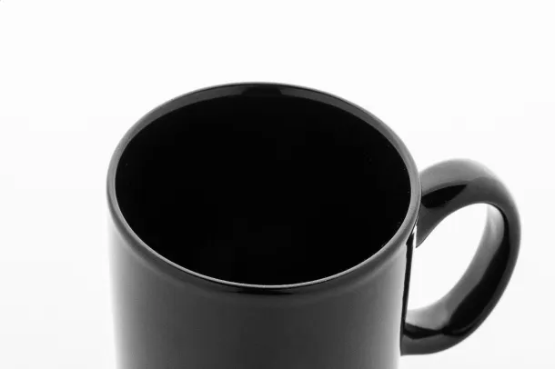 Kolomu coloured ceramic mug Black