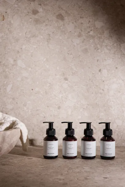 VINGA x TGL body and hand care gift set white Black