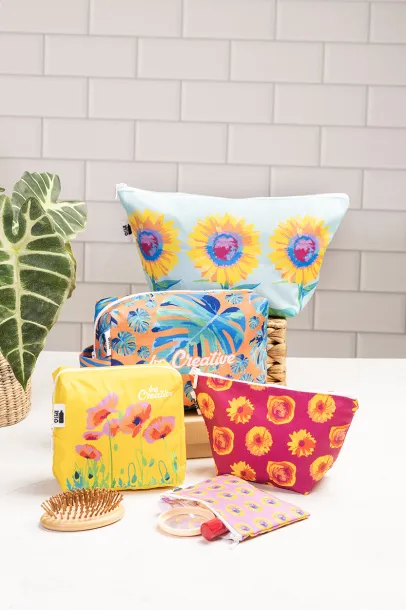 CreaBeauty Trapeze M personalizirana toaletna torbica Bijela