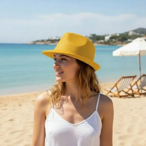  Hat yellow