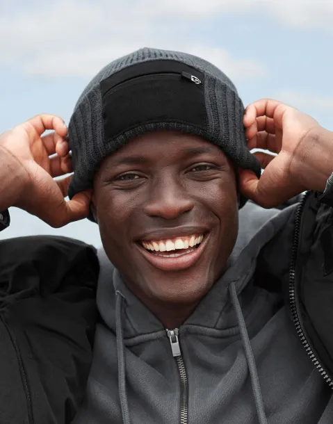  Zip Patch Beanie - Beechfield