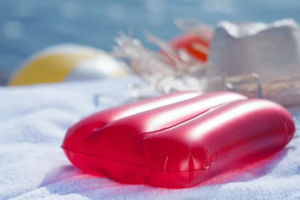 Sunshine beach pillow Red