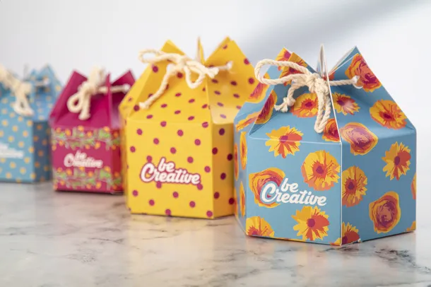 CreaBox HexaCord M personalizirana poklon kutija u obliku šesterokuta Bijela
