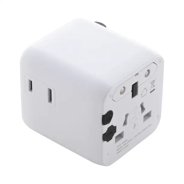 Jetsetter Pico RPC travel adapter White