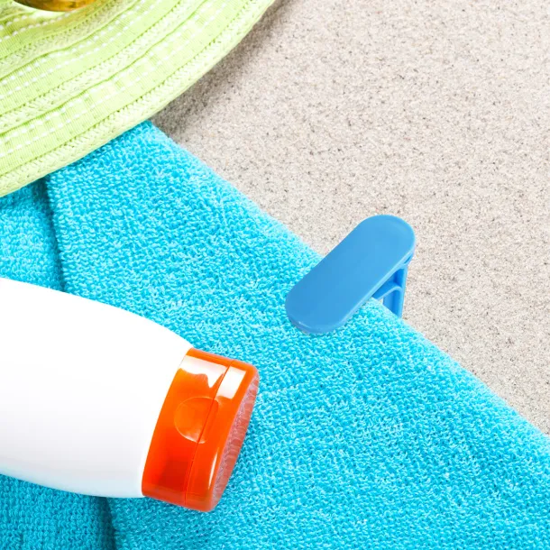 Waky beach towel clip Blue