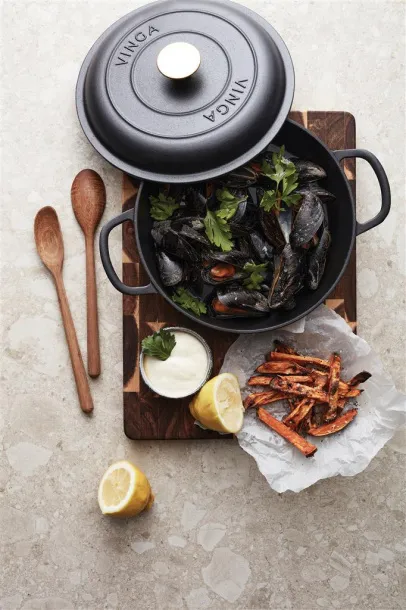  VINGA Monte enameled cast iron sauté pan - Vinga Black 