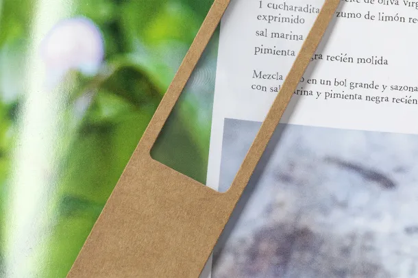 Niffy magnifier bookmark Natural