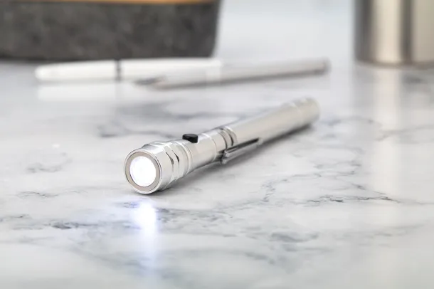 Giraffe extendable flashlight Silver