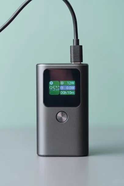 Urban Vitamin Campbell džepna prijenosna baterija - 55 W, 10 000 mAh - Urban Vitamin Antracit