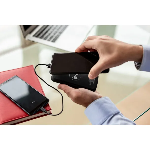  Power bank 8000 mAh Mauro Conti, wireless charger 5W Crna