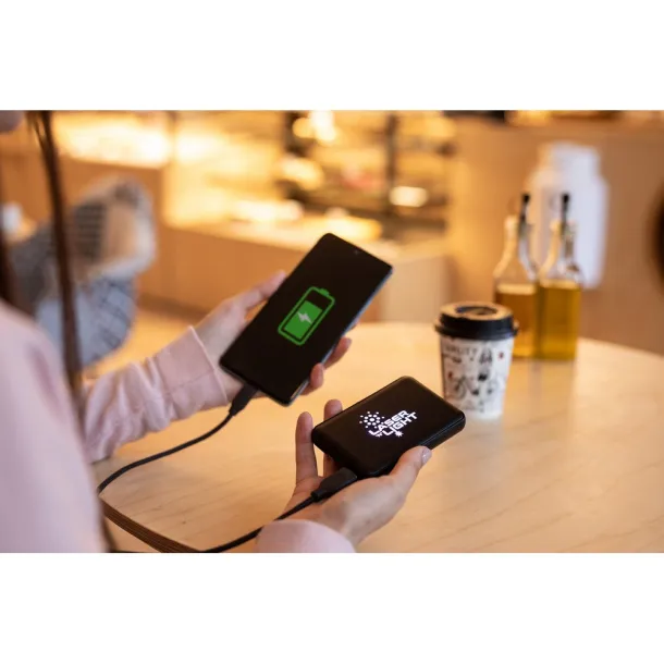  RPET prijenosna baterija, 5 000 mAh Crna
