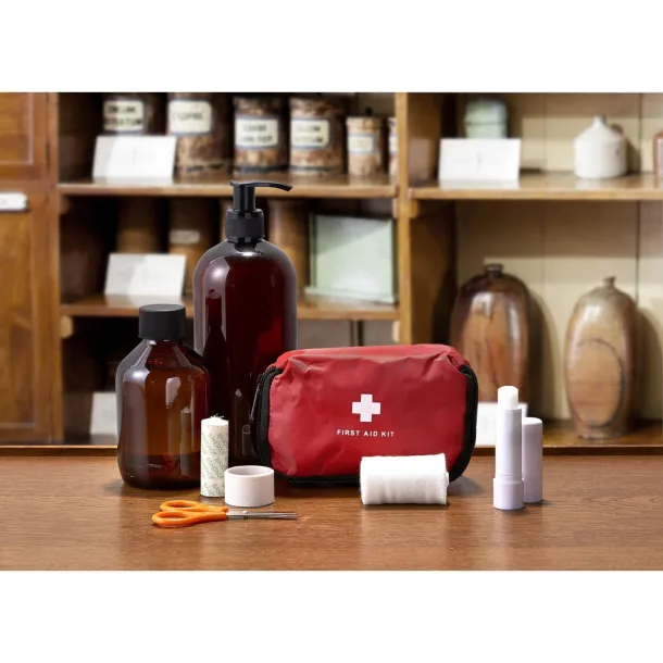  First aid kit in pouch, 16 pcs Crvena