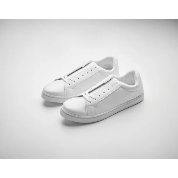 BLANCOS Sneakers in PU 42 White