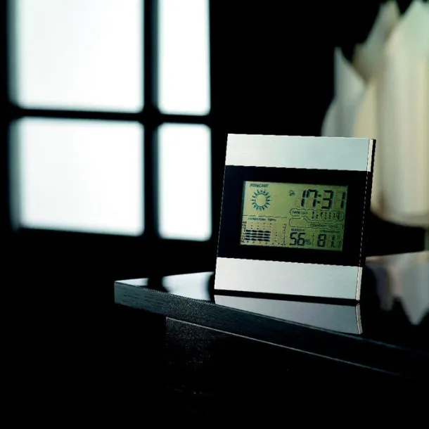 RIPPER Weather station and clock Matt Silver