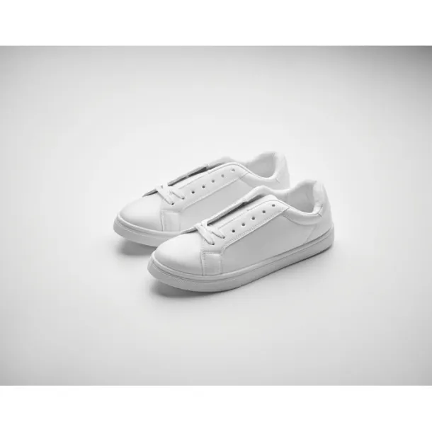 BLANCOS Sneakers in PU 39 White