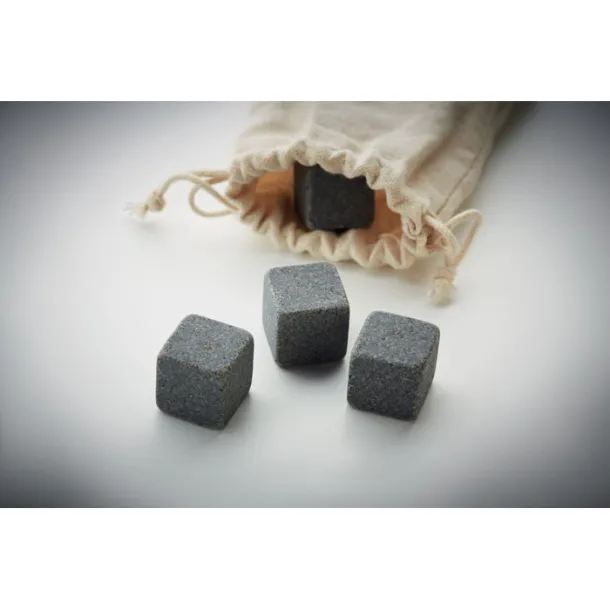 ROCKS 4 stone ice cubes in  pouch Beige
