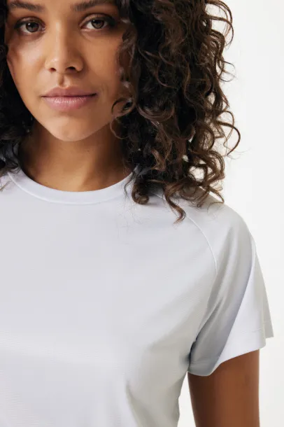  Iqoniq Tikal recycled polyester quick dry sport t-shirt - iqoniq light grey