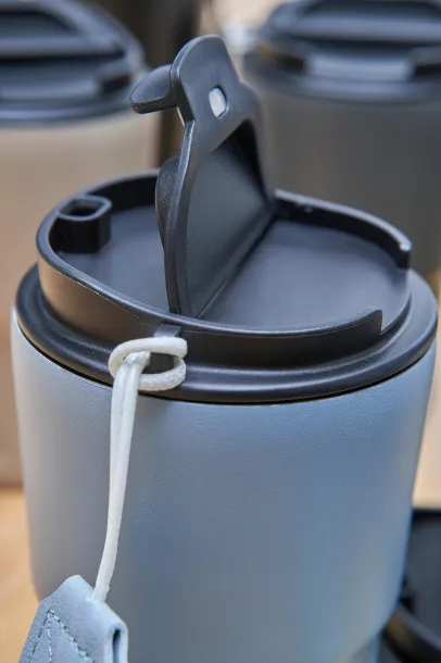  LOUISA šalica s dvostrukim stijenkama od nehrđajućeg čelika, 320 ml light blue