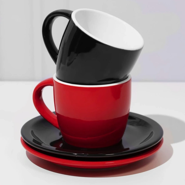 MOMENTO C Keramička šalica i tanjurić za cappuccino, 150 ml Crvena