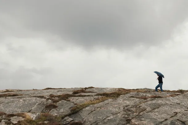 VINGA Baltimore AWARE™ RPET 21" umbrella - Vinga navy