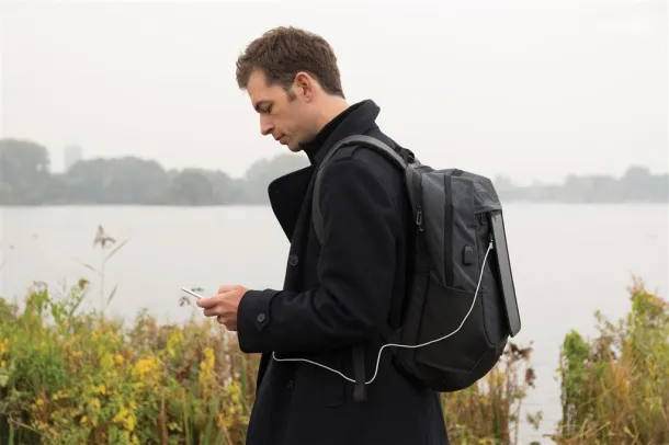  Swiss Peak eclipse solar backpack Black