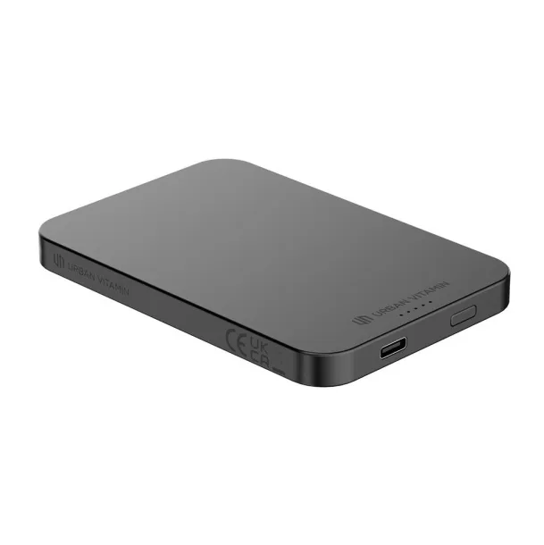  Urban Vitamin Richmond prijenosna baterija od RCS plastike/aluminija, 5 000 mAh - Urban Vitamin Crna