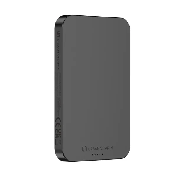  Urban Vitamin Richmond prijenosna baterija od RCS plastike/aluminija, 5 000 mAh - Urban Vitamin Crna