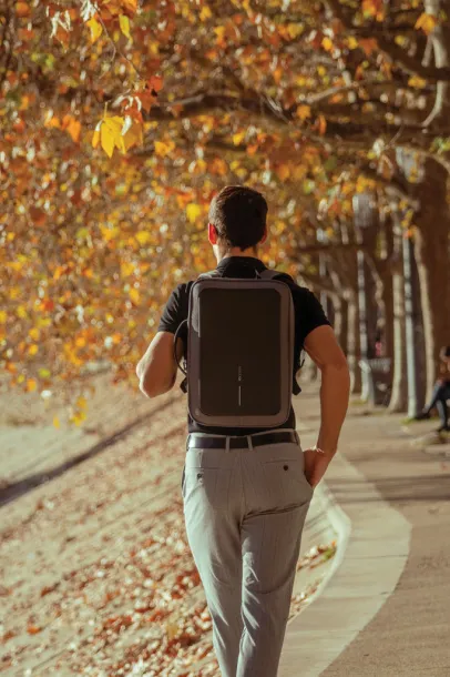 Bobby Bizz 2.0 anti-theft ruksak i aktovka, 16" - XD Design Antracit Crna