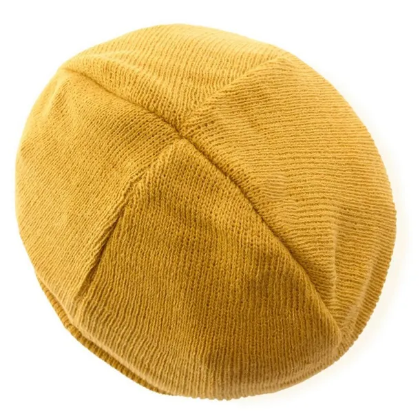  Winter hat yellow