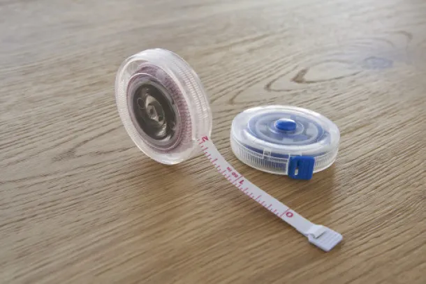 Theo Plastic retractable tape measure 