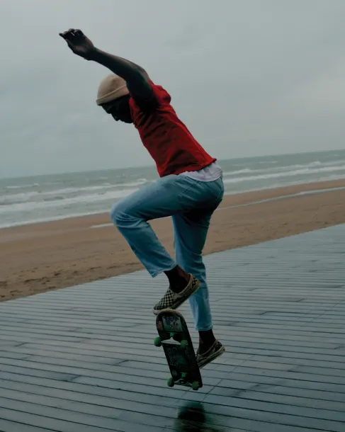  Iqoniq Sierra unisex lagana majica od recikliranog pamuka - iqoniq Crvena