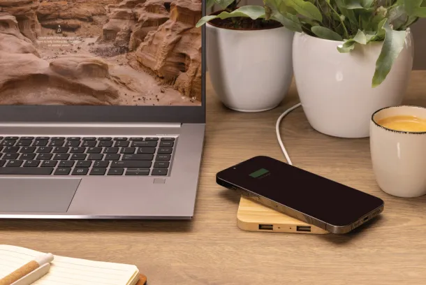  FSC® bamboo 10W wireless charger with USB - XD Collection Brown 