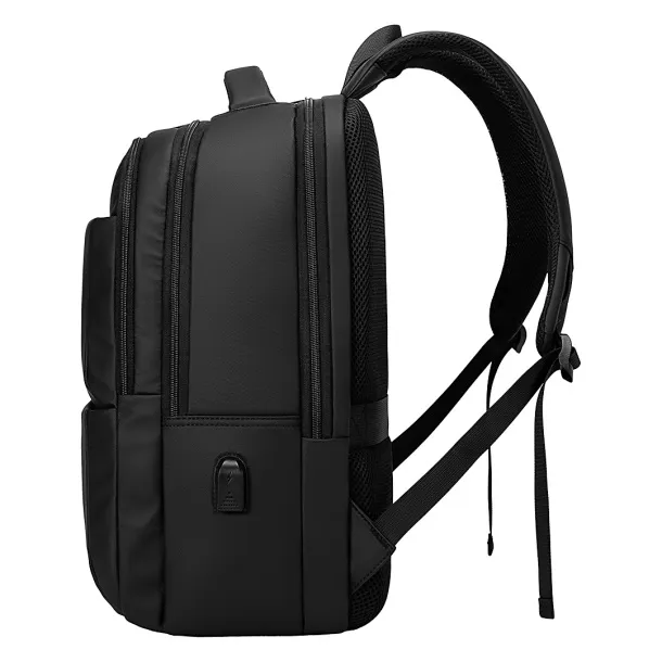 NIXON Business backpack for 17" laptop - BRUNO Black