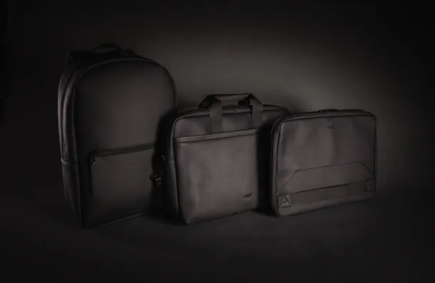  Swiss Peak torba za laptop od umjetne kože - Swiss Peak Crna 
