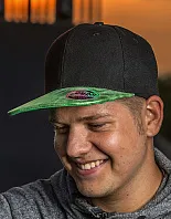 Šilterica s ravnim sjajnim šiltom - 6 panela - Result Headwear