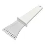  Ice scraper with handle
