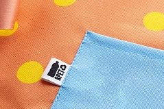 personalizirana  pregača za konobare od RPET-a