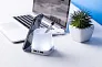 Lumeo pen holder with USB hub