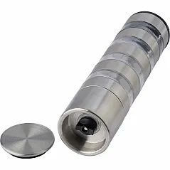 Salt and pepper mill