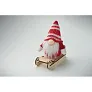 FROSTY SLEIGH gnom na drvenim saonicama